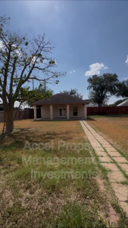 Building Photo - 1301 San Felipe Dr