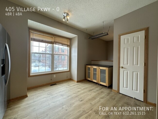 Building Photo - 405 Village Pkwy