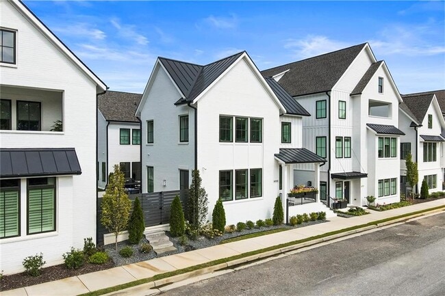 Building Photo - 6715 Halcyon Way