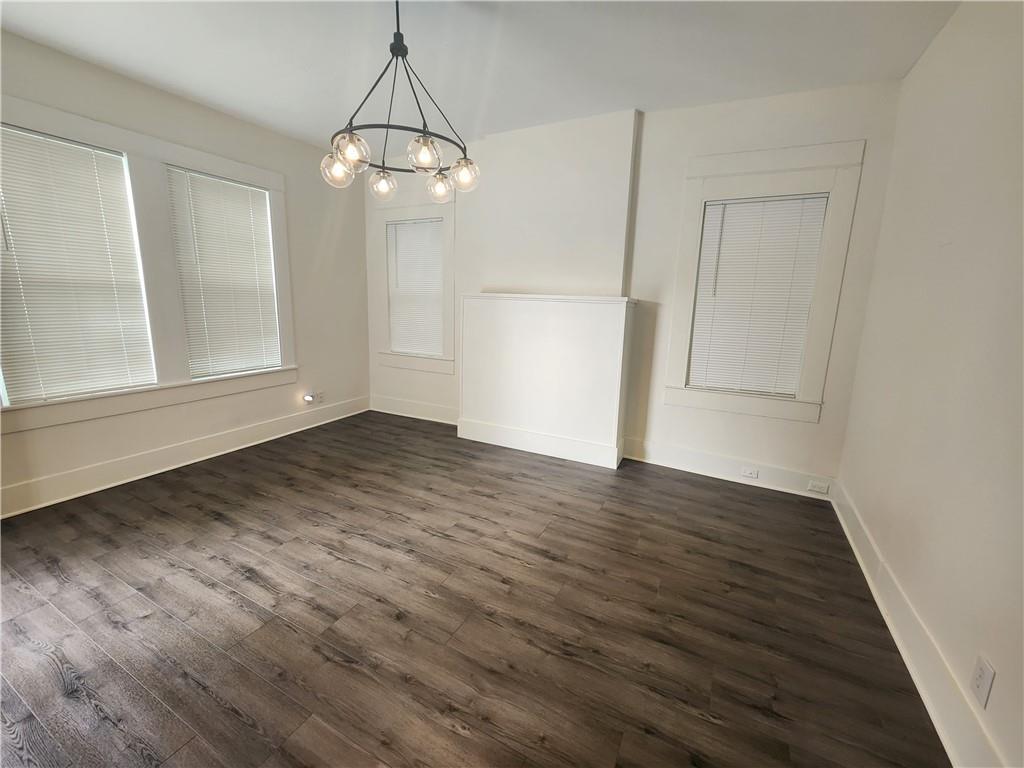 Building Photo - 610 W 35th St