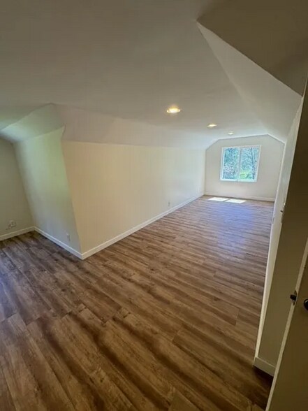 Building Photo - 4126 Ginnett Rd