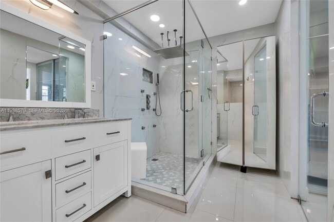 Building Photo - 2801 NE 183rd St