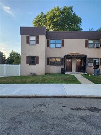 Building Photo - 147-03-147-71 71st Ave