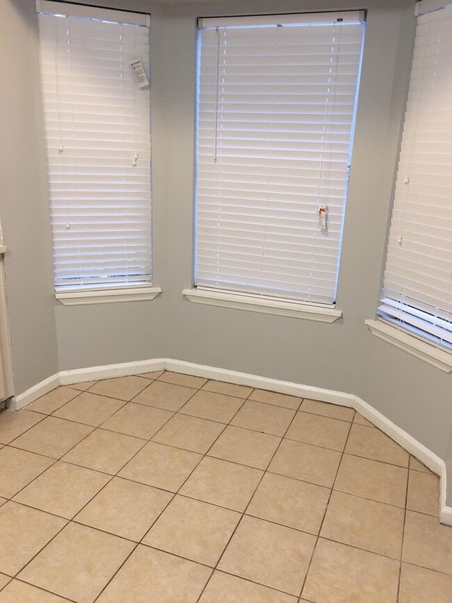 Building Photo - Stylish 2BR/2.5BA Townhome in Hot Kennesaw Spot – Just $1,595/Month!