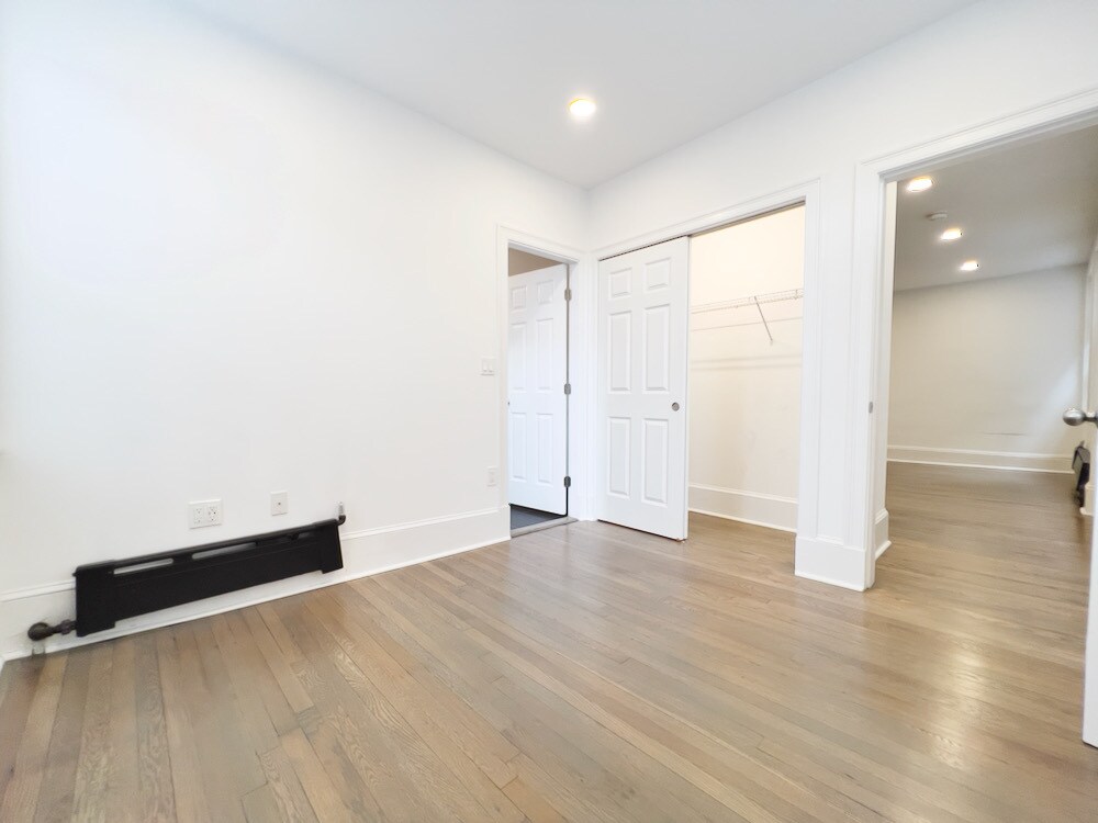 Building Photo - 7 Myrtle St