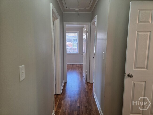 Building Photo - 8 Ronnie Ave