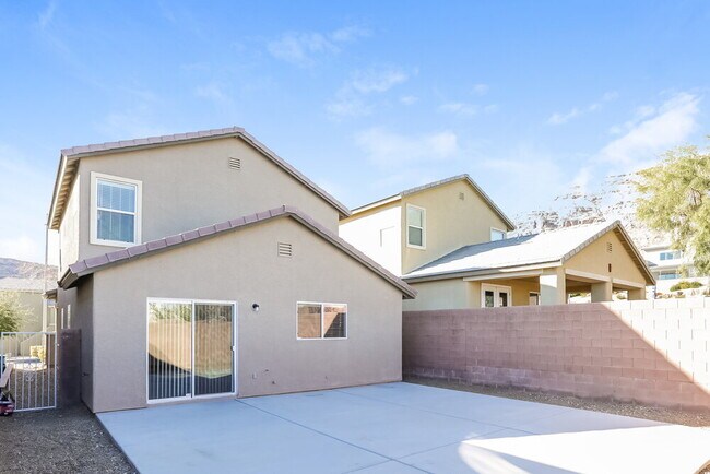 Building Photo - 10186 W Glen Aire Ave