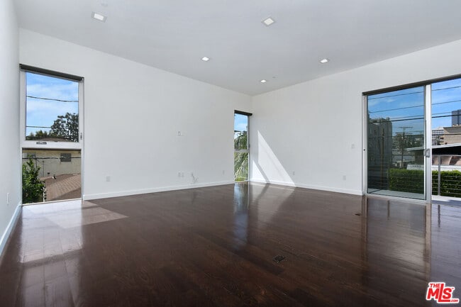 Building Photo - 11610 Ohio Ave