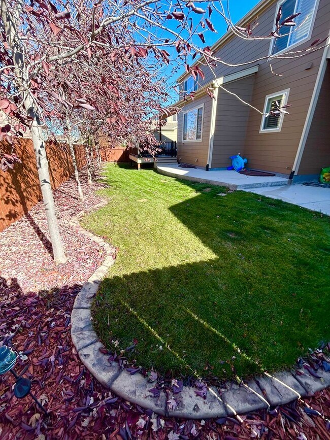 Building Photo - Spacious 5-Bed, 5-Bath Home in Erie’s Sunwest North Community