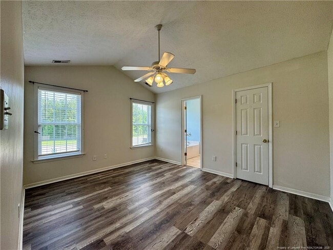 Building Photo - 470 Rushmore Ct