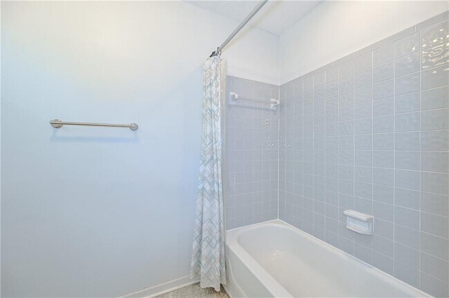 Building Photo - 3991 E Meadow Dr