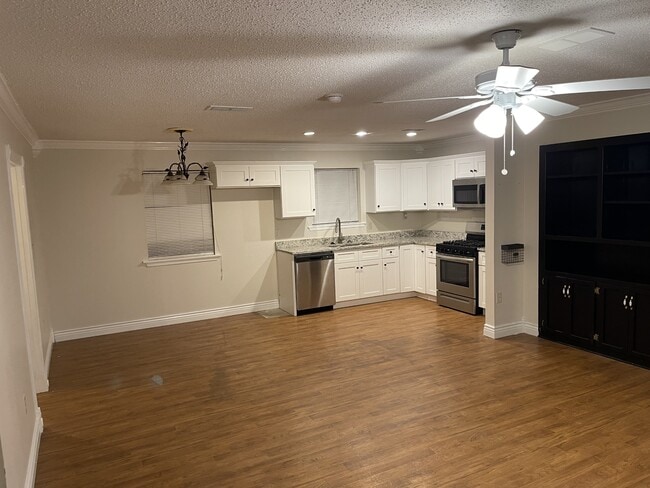 Building Photo - 108 Marley Dr