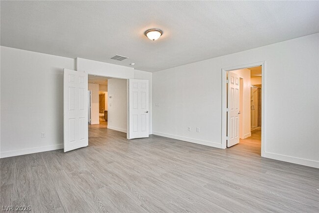 Building Photo - 6145 Sky River Ct
