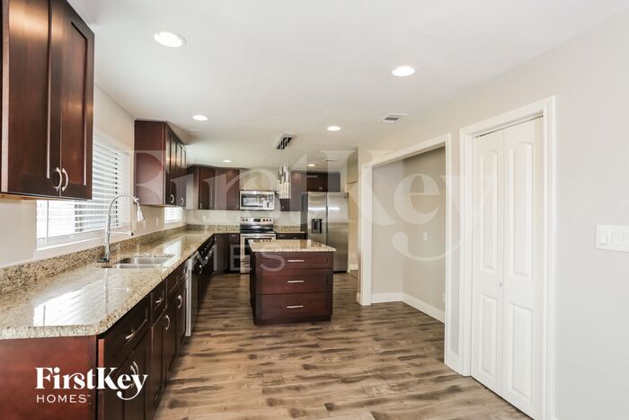 Building Photo - 2345 Kildeer Trail