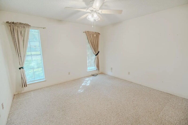 Building Photo - 1320 Magnolia Dr