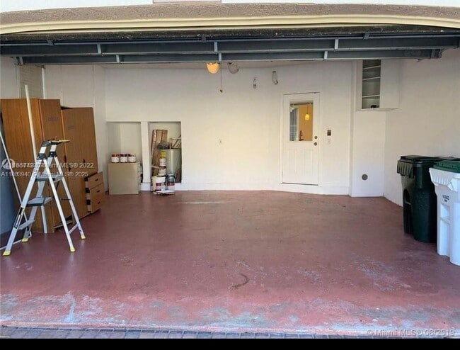 Building Photo - 5115 Stage Coach Dr
