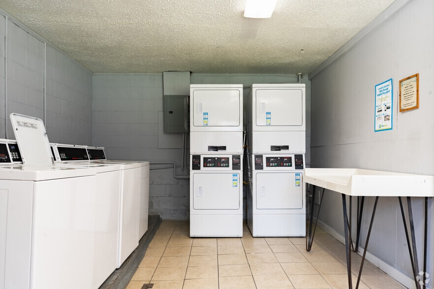 Laundry Room - Regal Heights