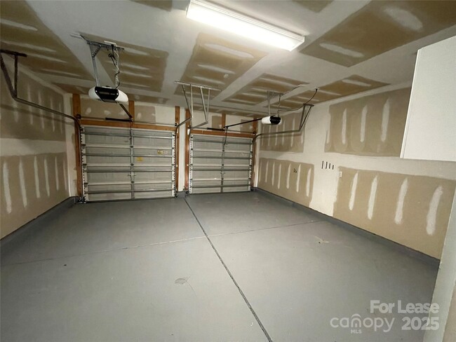 Building Photo - 9415 Seamill Rd