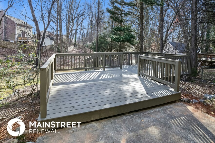 Building Photo - 6805 River Hills Dr