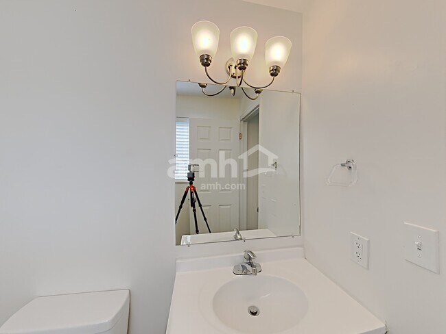 Building Photo - 4877 S 4075 W