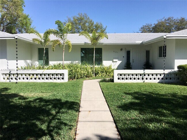 Building Photo - 9121 SW 85th St