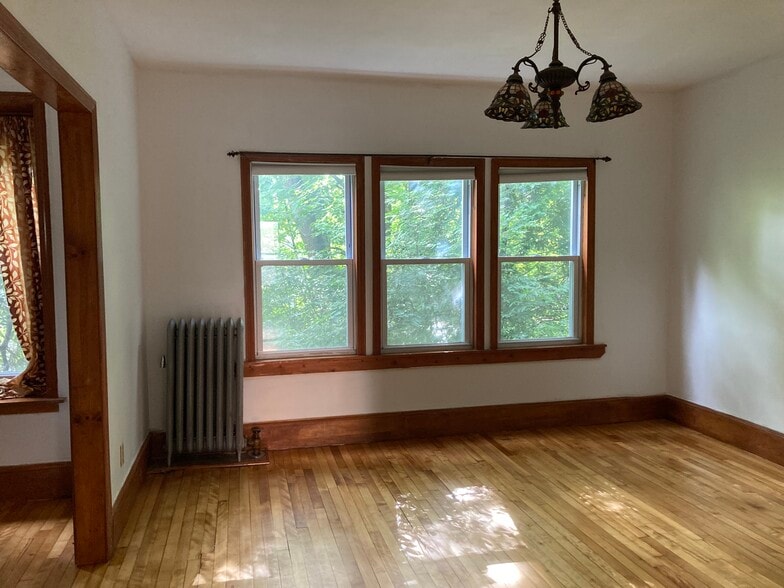 Dining Room - 5 Colonial Rd