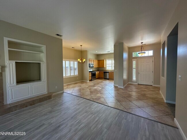 Building Photo - 10175 Coyote Creek Ct