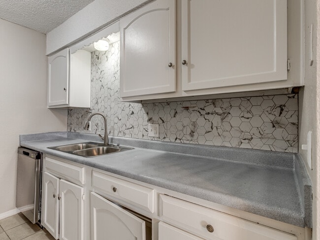 Tuscany Village - Kitchen - Tuscany Village