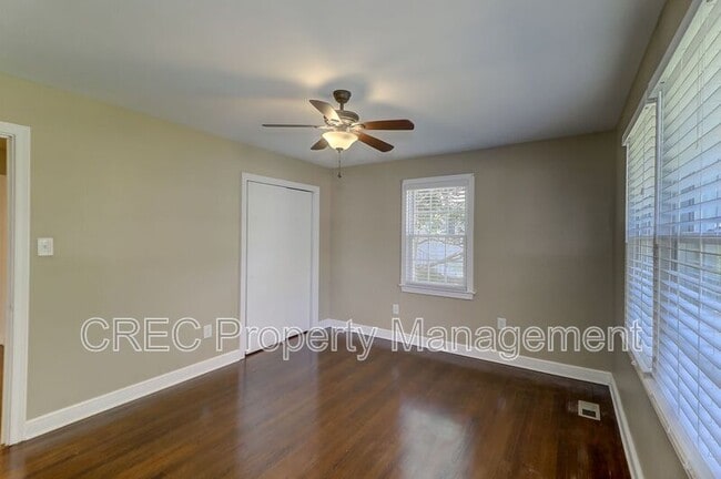 Building Photo - 5639 Flanders Ave