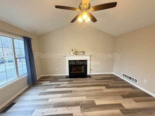 Building Photo - 2863 Estuary Dr