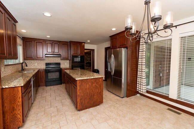 Building Photo - Beautiful Home In Chimney Hills Estates - Union School District!