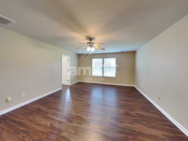 Building Photo - 3066 Clover Rd NW