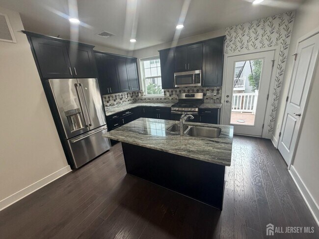 Building Photo - 504 Keenland Ct