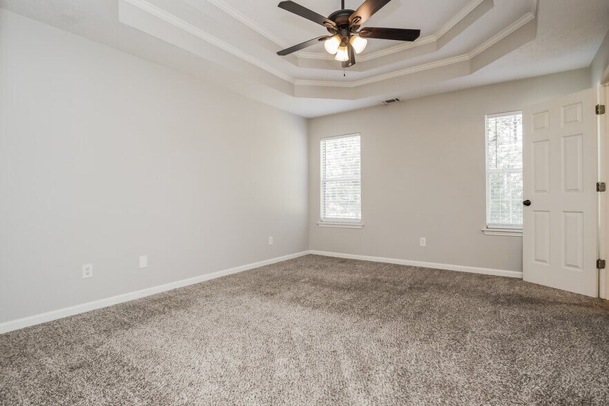 Building Photo - 685 Chaseridge Dr
