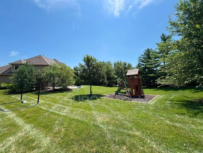 Building Photo - 9011 W 158th Terrace