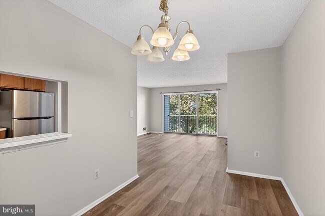 Building Photo - 41 Rickard Ct