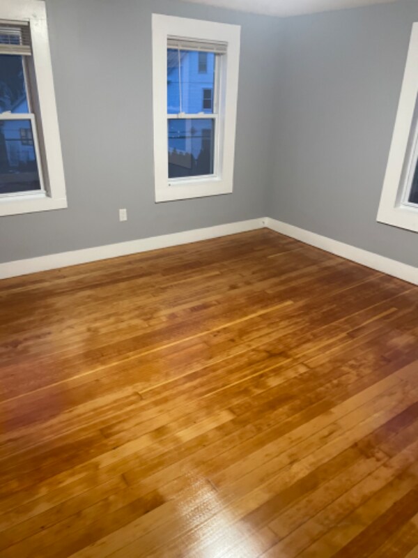 Building Photo - 31 Carleton St