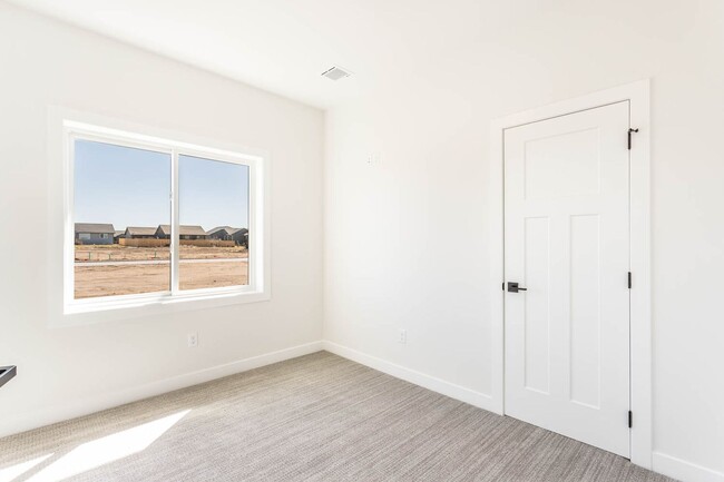 Building Photo - Brand new 3 bed 2 bath Twin home in Tea