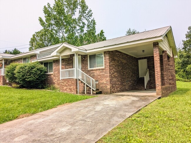 Primary Photo - 2003 Glisson Dr