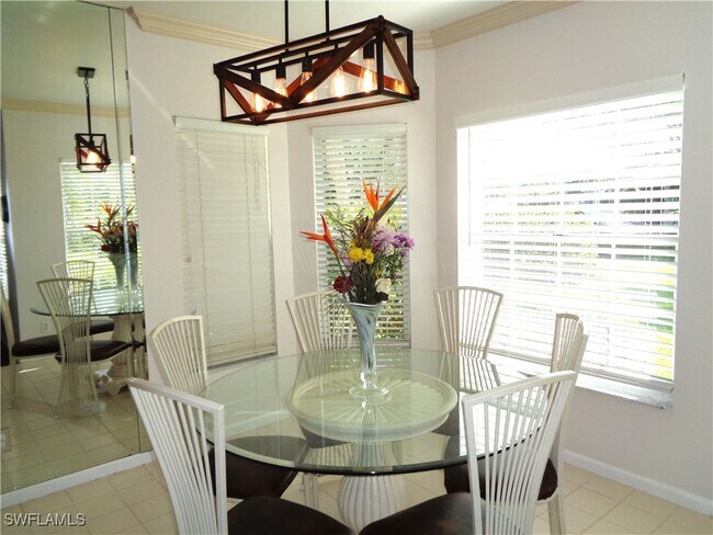 Building Photo - 6260 Bellerive Ave