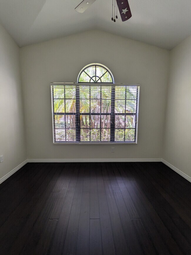 Office - 12664 Cara Cara Loop