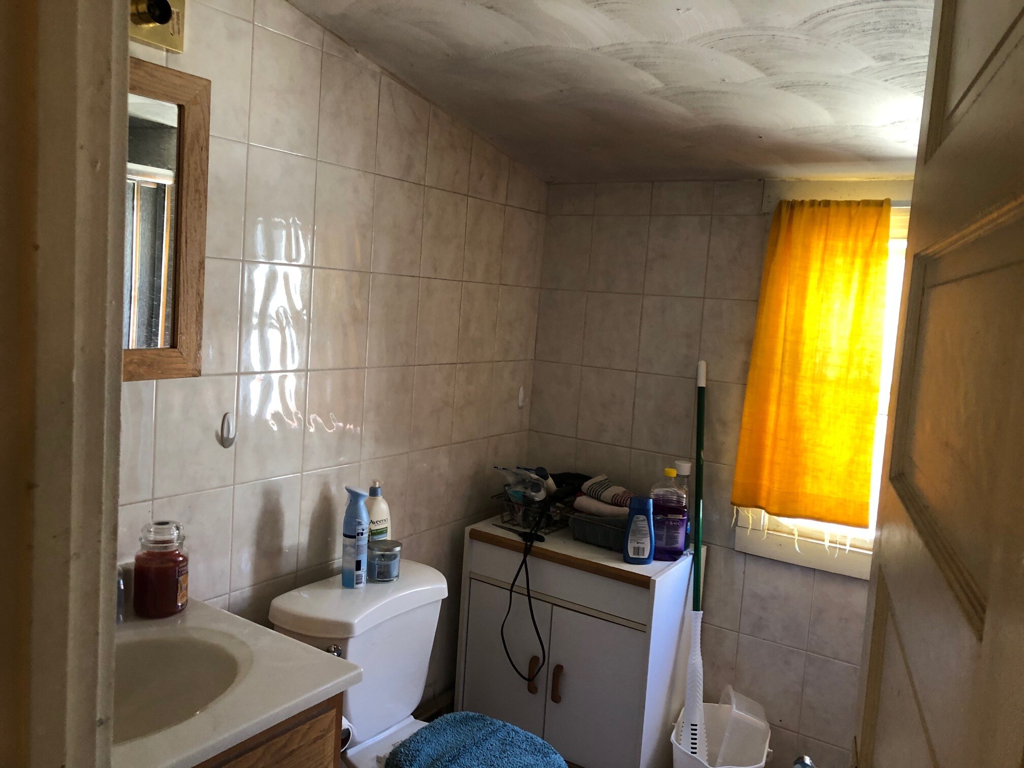 Building Photo - 904 Ackerman Ave