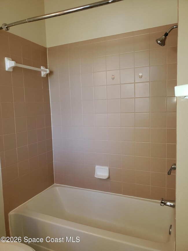 Building Photo - 1045 Venetian Dr