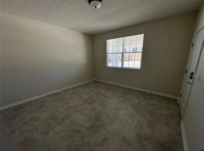 Building Photo - 4500 Bluff Oak Loop