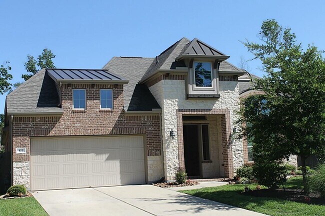Primary Photo - 122 Colton Ct