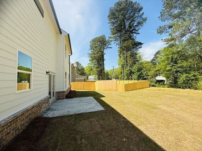 Building Photo - 4220 Easter Lily Ave