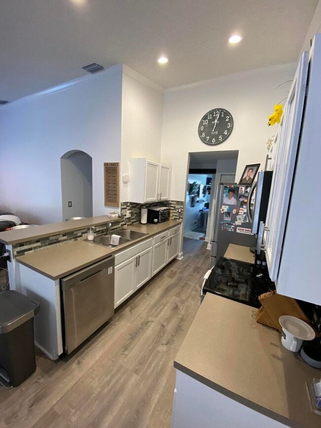 Building Photo - 1835 Magliano Dr