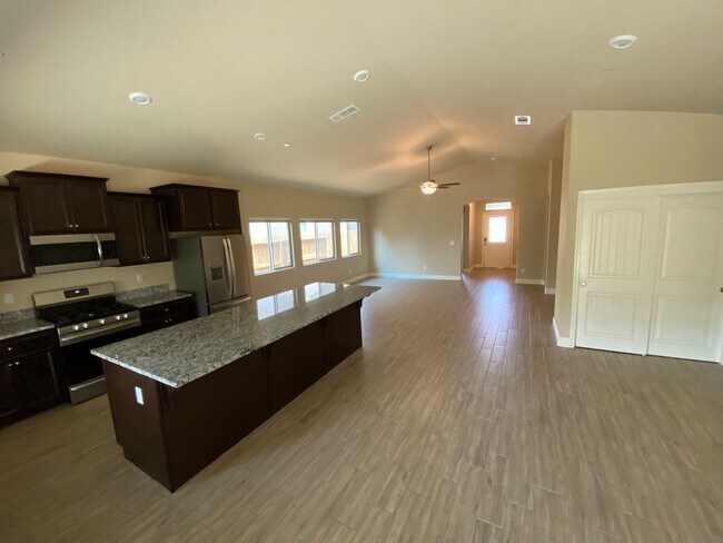 Building Photo - Lovely Newer Home with solar included.