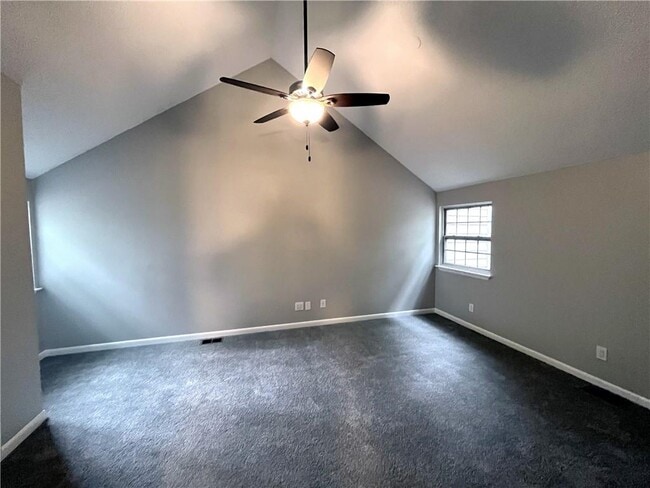 Building Photo - 3030 Steeplechase Dr