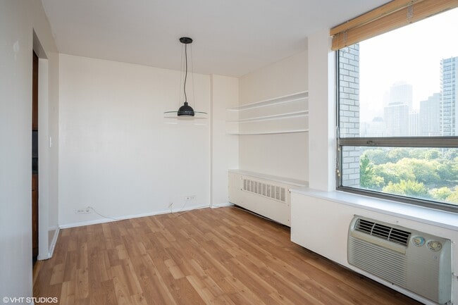 Building Photo - 1360 N Sandburg Terrace